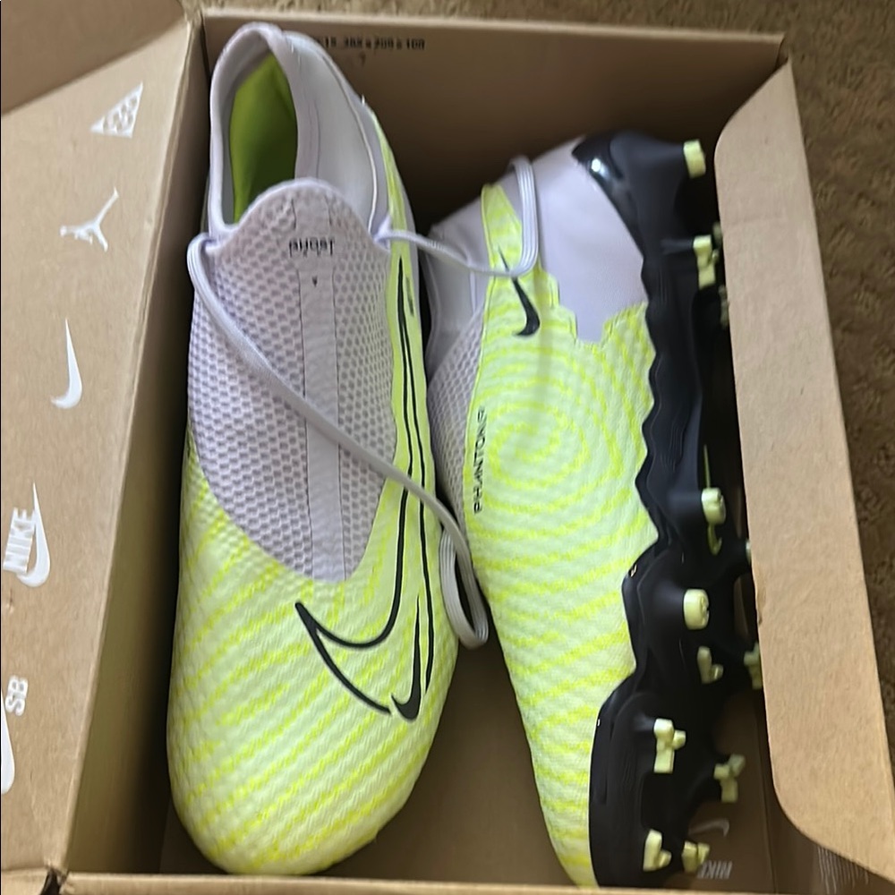 Nike Phantom GX Academy DF FG/MG NWT